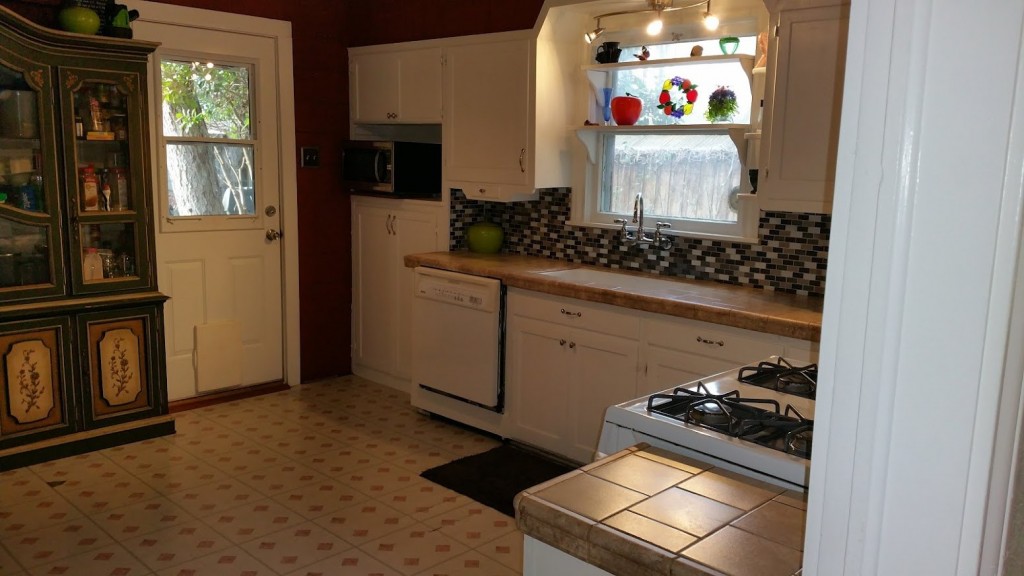The kitchen of a home before it was remodeled by general contractors at SP Construction in Temple, TX